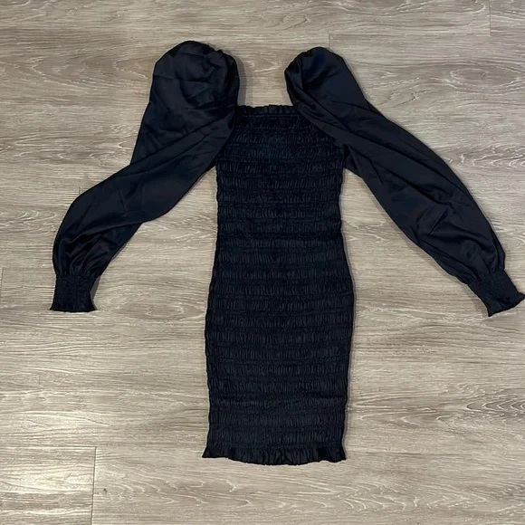 Navy Blue Smocked Dress - Picture 3 of 5